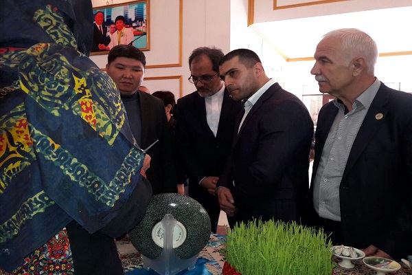 2 فروردین. آماده/ شباهت&zwnj;ها و تفاوت&zwnj;های نوروز در ایران و آسیای مرکزی/ ایرانیان؛ میراث&zwnj;داران نوروز در قزاقستان / خوانده شد