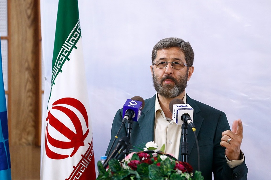 بهترین فیلم سی و نهمین جشنواره فجر به جعبه جادویی رسید