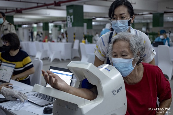 رهبران مذهبی اندونزی واکسن کرونا دریافت کردند+ تصاویر / آماده رهبران مذهبی اندونزی واکسن کرونا دریافت کردند+ تصاویر / آماده