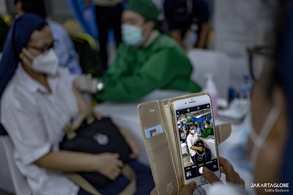 رهبران مذهبی اندونزی واکسن کرونا دریافت کردند+ تصاویر / آماده رهبران مذهبی اندونزی واکسن کرونا دریافت کردند+ تصاویر / آماده