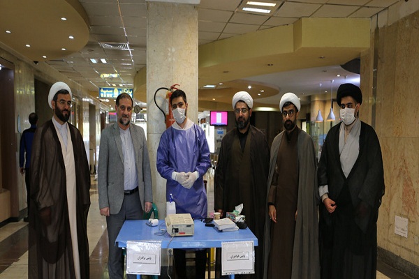 تاکید بر جای خالی دارالقرآن در ساختار بیمارستانها / اجرای آزمایشی در بیمارستان بقیهالله / اهدای پنج هزار ماسک تاکید بر جای خالی دارالقرآن در ساختار بیمارستانها / اجرای آزمایشی در بیمارستان بقیهالله / اهدای پنج هزار ماسک