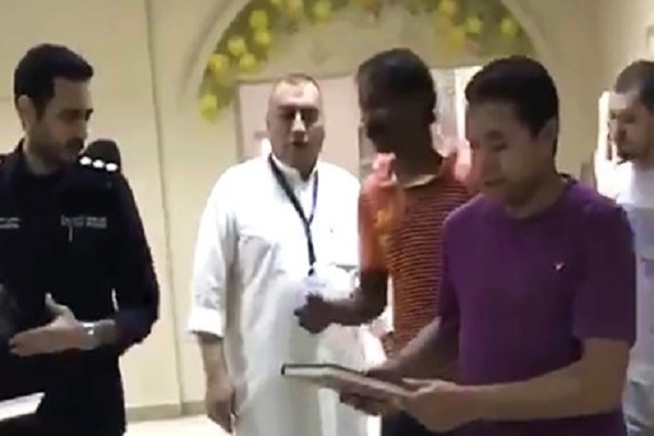 توزیع قرآن در مراکز قرنطینه کویت