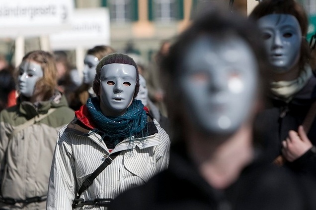 ساحل امن امارات برای قاچاق انسان از کشورهای مسلماننشین ساحل امن امارات برای قاچاق انسان از کشورهای مسلماننشین