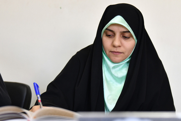 الهام ماندگارمهر