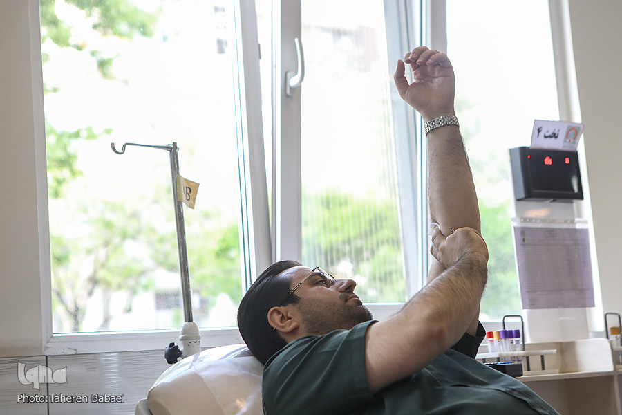 همراهی مجریان رسانه ملی با پویش &laquo;اهدای خون به عشق یک شهید&raquo; / ضرورت حضور آحاد مردم