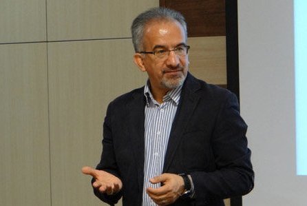 چند گام عملی تا بهبود روابط با اعضای خانواده / باورهایتان را زیر سؤال ببرید