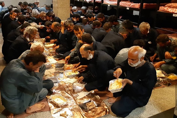 سایه&zwnj;بان مهر بر محله هرندی تهران