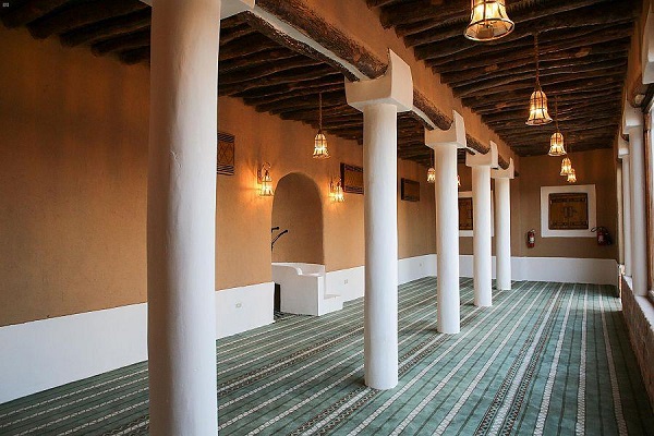 بازسازی مسجد ۲۶۶ ساله جلعود در عربستان سعودی