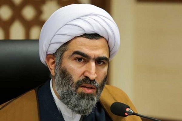 حجت‌الاسلام مقیمی در سمت دبیر همایش کتاب‌سال حوزه ابقاء شد