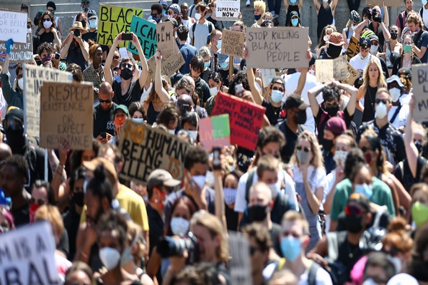 اعتراضات جهانی علیه تبعیض نژادی و خشونت در آمریکا اعتراضات جهانی علیه تبعیض نژادی و خشونت در آمریکا