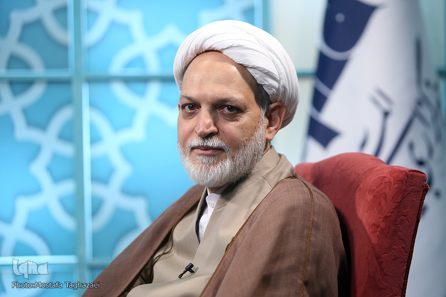 امام خمینی جلوه&zwnj;گاه بسیاری از صفات عبادالرحمان و متقین در قرآن است