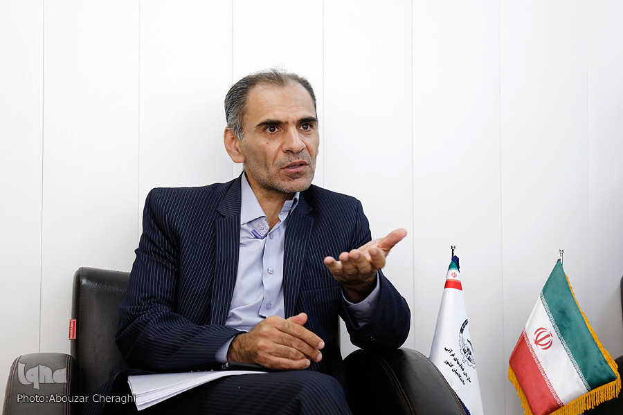 کامران ندری، اقتصاددان و عضو هیئتعلمی دانشگاه امام صادق کامران ندری، اقتصاددان و عضو هیئتعلمی دانشگاه امام صادق