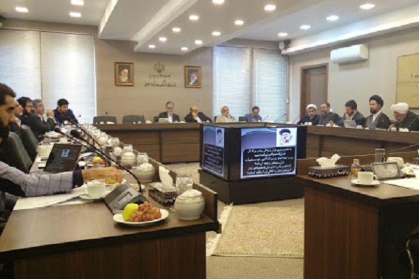 بررسی برنامه جامع مسابقات قرآن در جلسه کمیسیون تبلیغ و ترویج