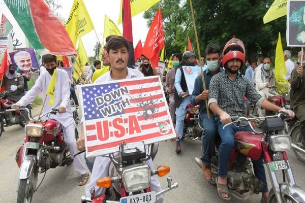 قدس در جهان؛ از راهپیمایی خودرویی در دمشق تا لگدمال کردن پرچم اسرائیل در بغداد