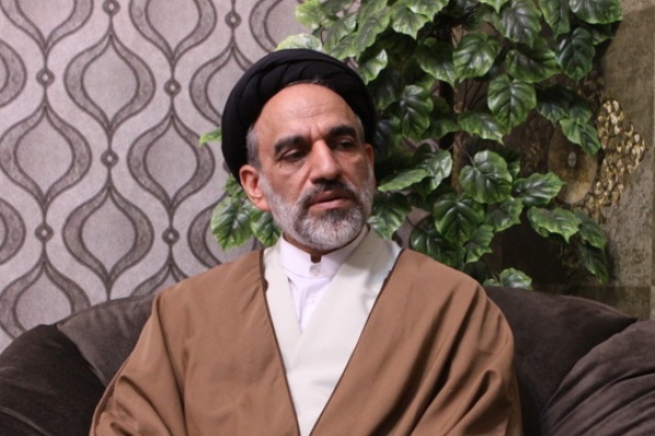 ویژگی قصه‌های قرآن/ دست نویسندگان را در اقتباس هنری از قصص نبندیم