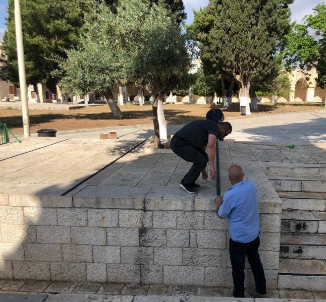 ضد عفونی مسجد الاقصی برای اقامه نماز جمعه ضد عفونی مسجد الاقصی برای اقامه نماز جمعه