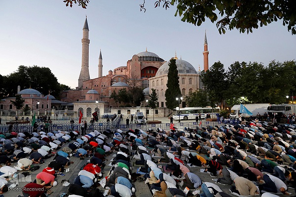 تبدیل موزه ایاصوفیه به مسجد؛ موج شادی همراه با انتقادات + عکس / آماده