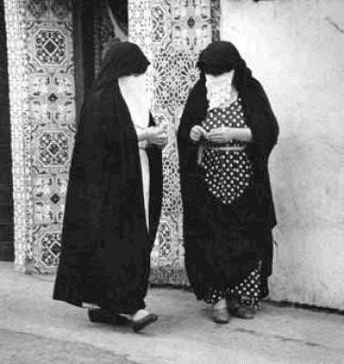 روایت تاریخی حجاب در الجزایر/ زنانی که بد حجابی نمی&zwnj;شناسند + عکس