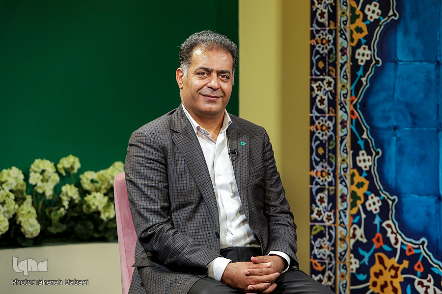 مرتضی اکبری مدیرعامل بانک قرض الحسنه مهر ایران