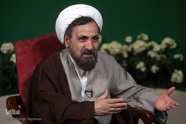 راه‌اندازی پایگاه اطلاع‌رسانی نظام‌سازی قرآنی/ تالیف 3 جلد کتاب