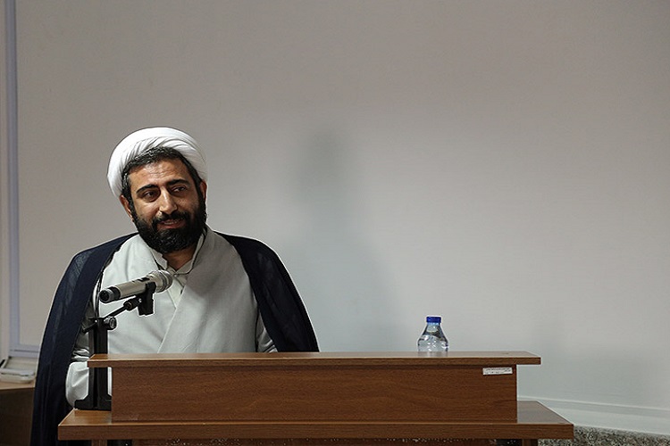 امام رضا(ع) محور تقریب مذاهب اسلامی است 