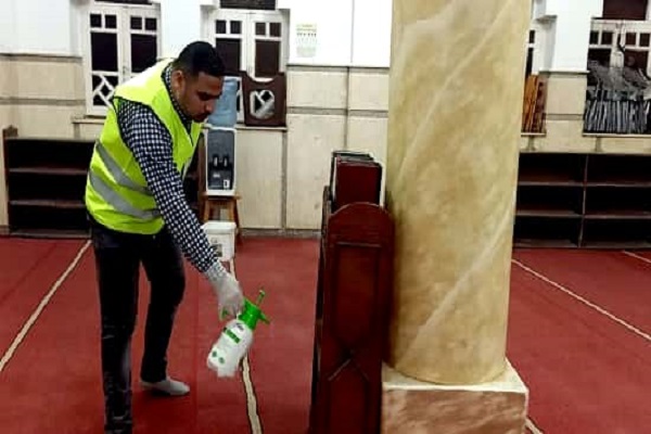 پویش ملی برای ضدعفونی مساجد جیزه مصر +عکس