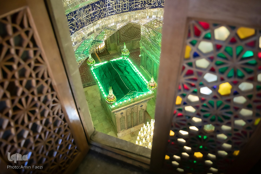 در حال ویرایش//بقاع متبرکه؛ قطب فرهنگی یا مراکز اقتصادی /