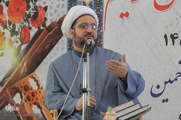 چِشم‌خوانی قرآن در روند حفظ کی و چگونه باید انجام شود + صوت