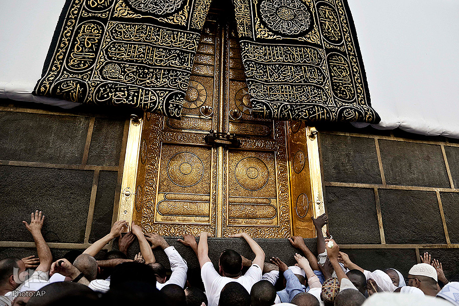 کدام اعمال ثواب حج مقبول را دارد؟