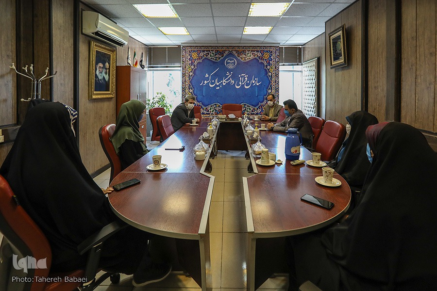 حضور مدیرکل قرآن، عترت و نماز وزارت آموزش و پرورش در ایکنا و تبریک روز خبرنگار