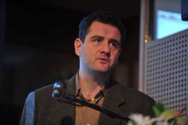 رضا شکوری، مدیر برنامه و بودجه و بهرهوری دانشگاه هنر رضا شکوری، مدیر برنامه و بودجه و بهرهوری دانشگاه هنر