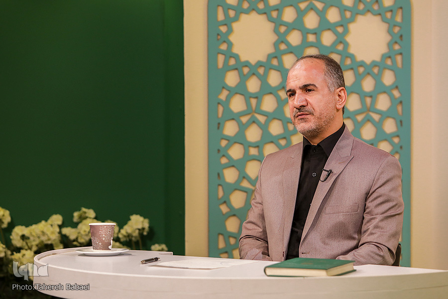 دکتر اسماعلی عاکفی