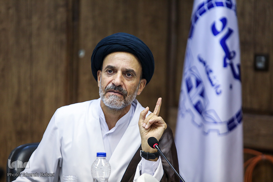 مطالعه کتاب؛ دومین فعالیت مردم در فراغت ایام کرونا