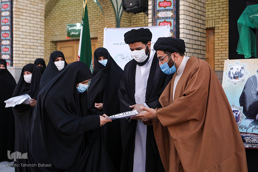 علم مردم را نسبت به موضوع حفظ قرآن افزایش دهیم