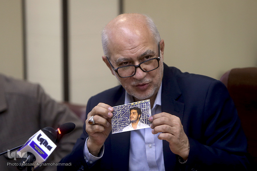 شهیدی که مصداق «الَّذِينَ آمَنُوا يُقَاتِلُونَ فِي سَبِيلِ اللَّهِ» بود / یادی از تلاوتهای فاخر احمد انصاریاصیل شهیدی که مصداق «الَّذِينَ آمَنُوا يُقَاتِلُونَ فِي سَبِيلِ اللَّهِ» بود / یادی از تلاوتهای فاخر احمد انصاریاصیل