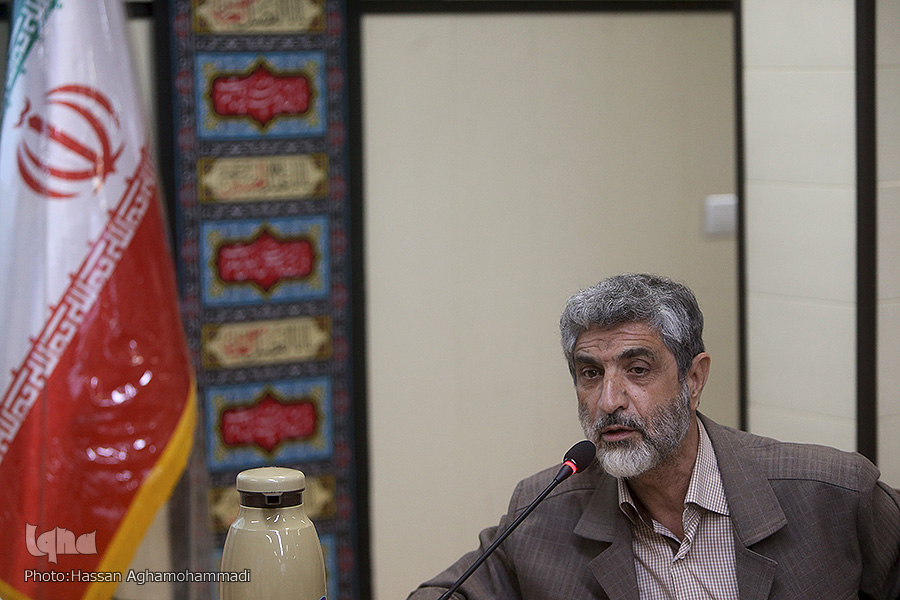 شهیدی که مصداق «الَّذِينَ آمَنُوا يُقَاتِلُونَ فِي سَبِيلِ اللَّهِ» بود / یادی از تلاوتهای فاخر احمد انصاریاصیل شهیدی که مصداق «الَّذِينَ آمَنُوا يُقَاتِلُونَ فِي سَبِيلِ اللَّهِ» بود / یادی از تلاوتهای فاخر احمد انصاریاصیل