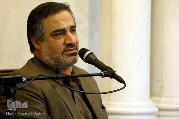 رسالت روضههای خانگی حفظ اصالت فرهنگ عاشورا بوده است / دلایل گریه بر امام حسین(ع) / گفتمان جمهوری اسلامی در امتداد گفتمان عاشورا رسالت روضههای خانگی حفظ اصالت فرهنگ عاشورا بوده است / دلایل گریه بر امام حسین(ع) / گفتمان جمهوری اسلامی در امتداد گفتمان عاشورا