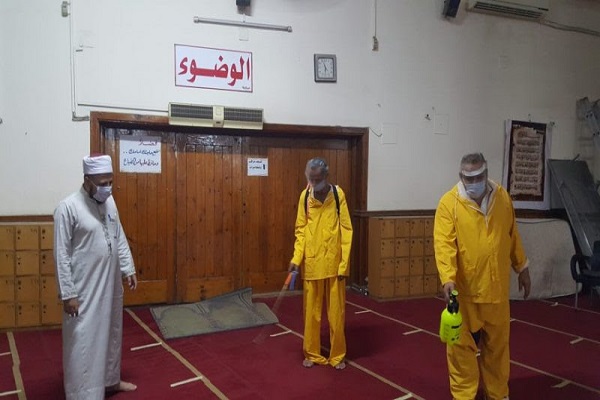 پویش گسترده ضدعفونی مساجد در جیزه مصر +عکس