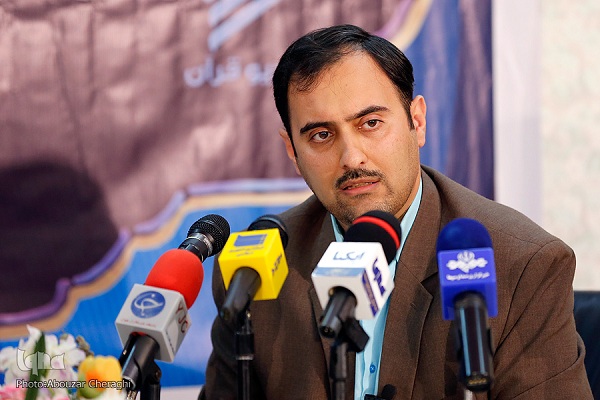 رد نشود///قدردانی پیشکسوتان و همکاران از مهندس خستگی‌ناپذیر عرصه قرآن / «فتحی‌پور»؛ فعال قرآنی همه فن حریف