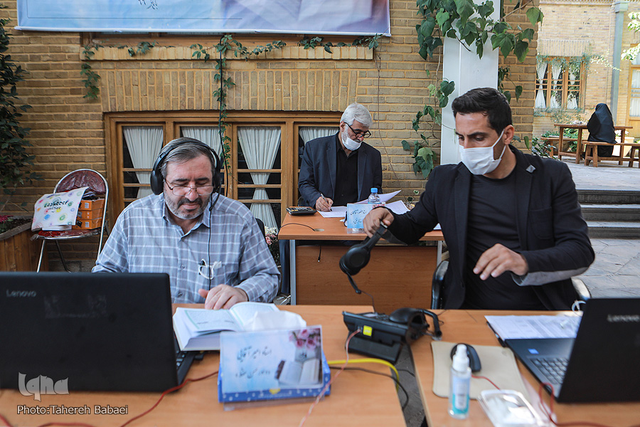 رقابت 7 هزار قاری و حافظ مسابقات امام علی(ع) در حال برگزاری است رقابت 7 هزار قاری و حافظ مسابقات امام علی(ع) در حال برگزاری است