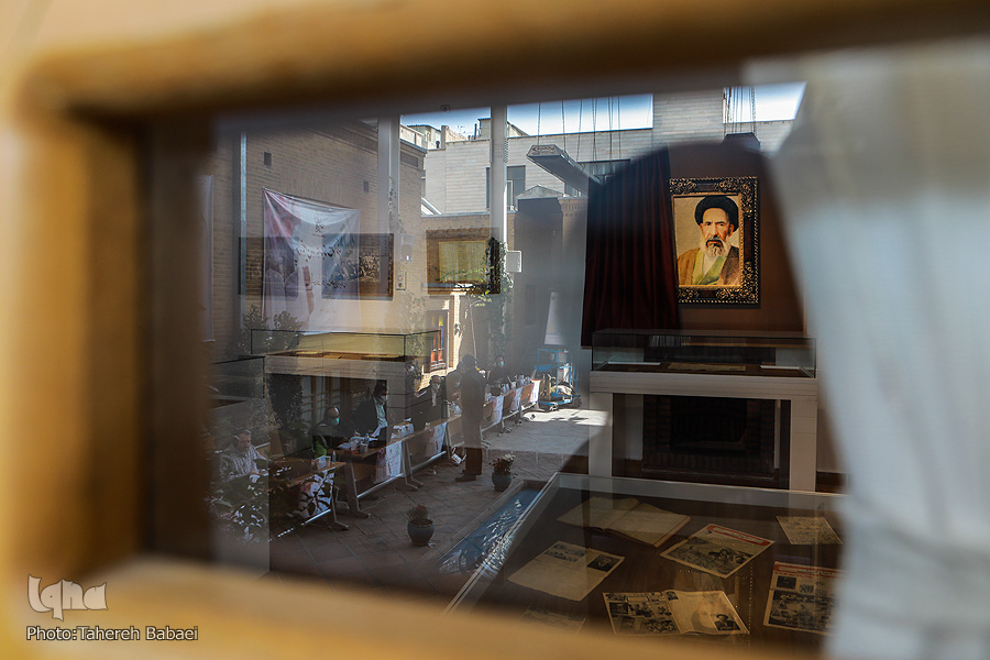 رقابت 7 هزار قاری و حافظ مسابقات امام علی(ع) در حال برگزاری است رقابت 7 هزار قاری و حافظ مسابقات امام علی(ع) در حال برگزاری است