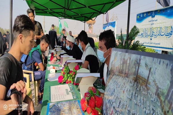 اجرای طرح ایستگاه‌های قرآنی در مراسم اربعین از سوی آستان حسینی +عکس