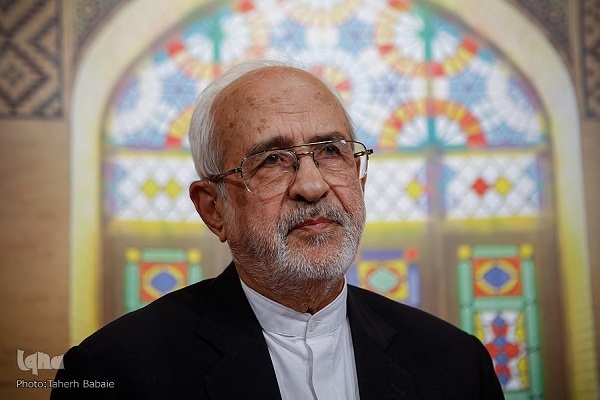 ارسالی //////دلیل توهین به رسول خدا(ص) گسترش اسلام در اروپا است/مسلمانان تولیدات فرانسوی را تحریم کنند