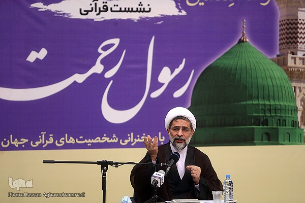 «محمدگویی» و «محمدخویی»؛ قوام جامعه اسلامی/ ضرورت وحدت با مسلمانان، اهل کتاب و مستضعفان دنیا