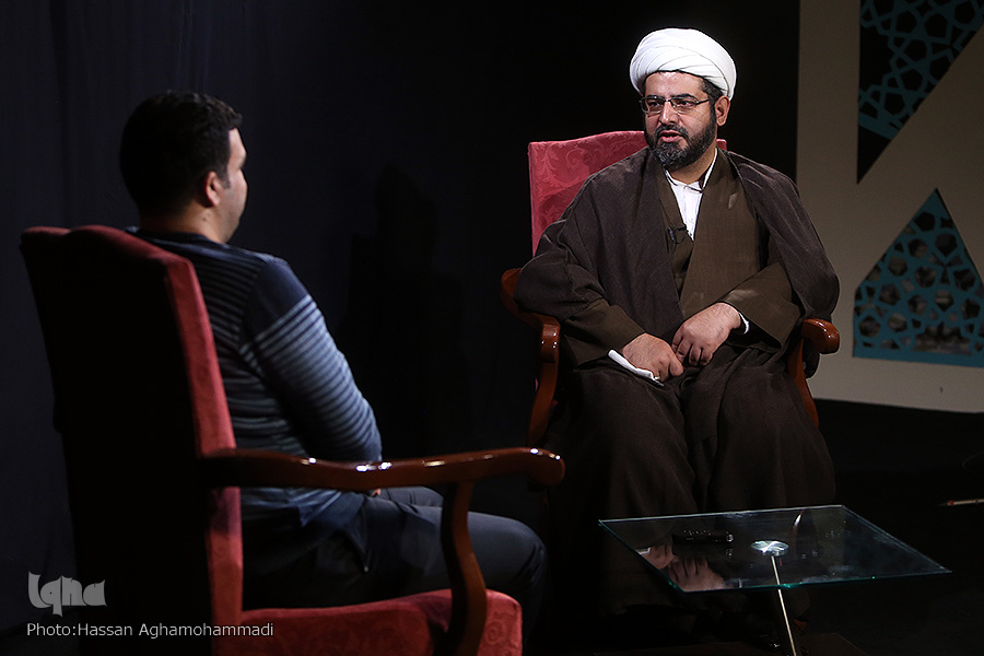 مهدی اخوان صباغ مهدی اخوان صباغ