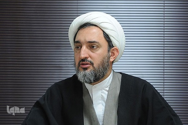 اثر شناخت تفسیر علامه طباطبایی بر کیفیت قرائت و حفظ / کتاب آشنایی با المیزان برای حافظان و قاریان تدوین شود