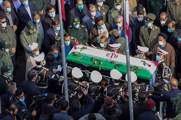 برگزاری مراسم تشییع و خاکسپاری پیکر شهید فخری‌زاده / وزیر دفاع: هیچ ترور و جنایتی بی‌پاسخ نمی‌ماند