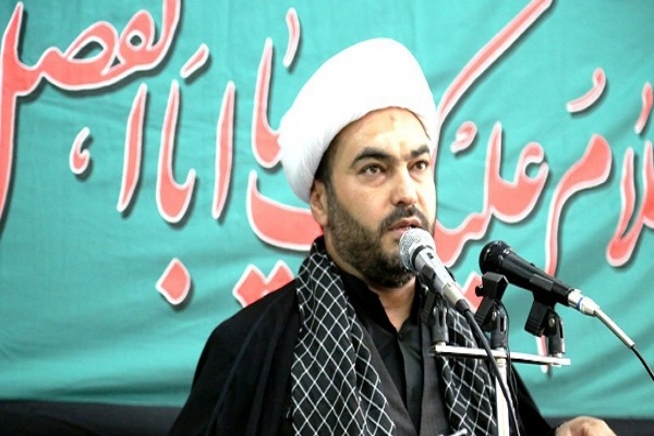 حجت الاسلام محمدجواد قنبربیگی امام جمعه دره شهر ایلام و حافظ کل قرآن 