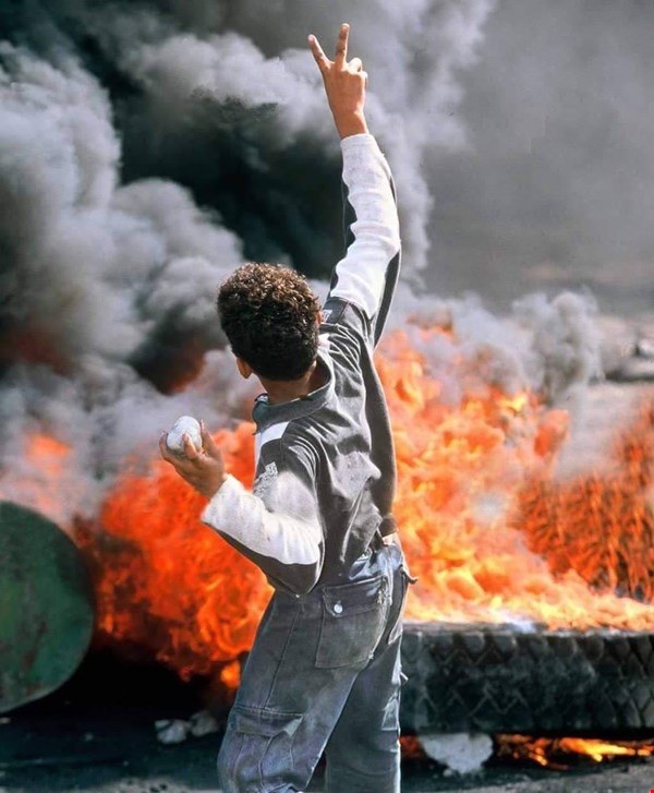 انتفاضه سنگ؛ یادآور مقاومت فلسطینیان با دست های خالی / گزارش