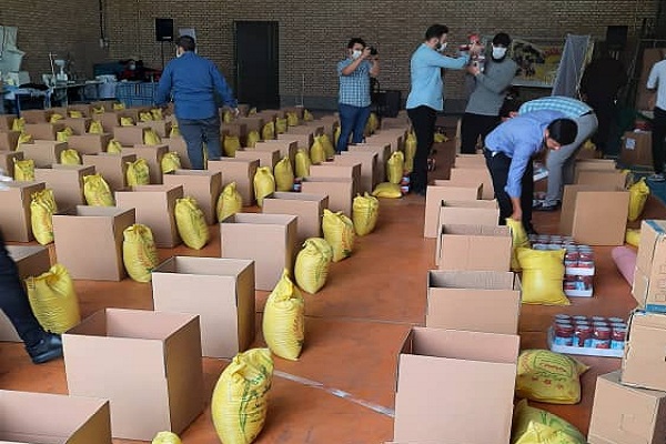 ارسال نشود////اینجا &laquo;کرم&zwnj;خانه&raquo; است / ارائه خدمات جهادی از اشتغال&zwnj;زایی برای نیازمندان تا توزیع نان رایگان